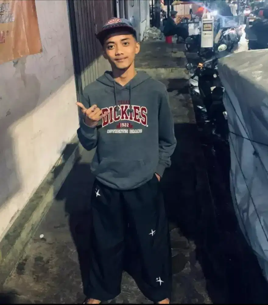 saya lagi nyari lowongan pekerjaan