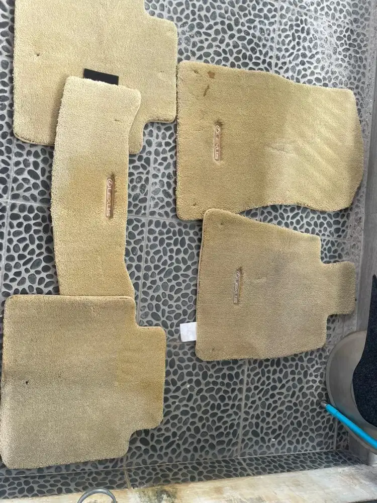 Karpet original Lexus GS