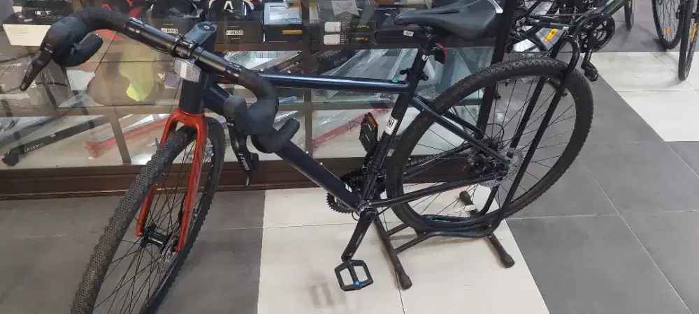 Sepeda Gravel Java Sequoia