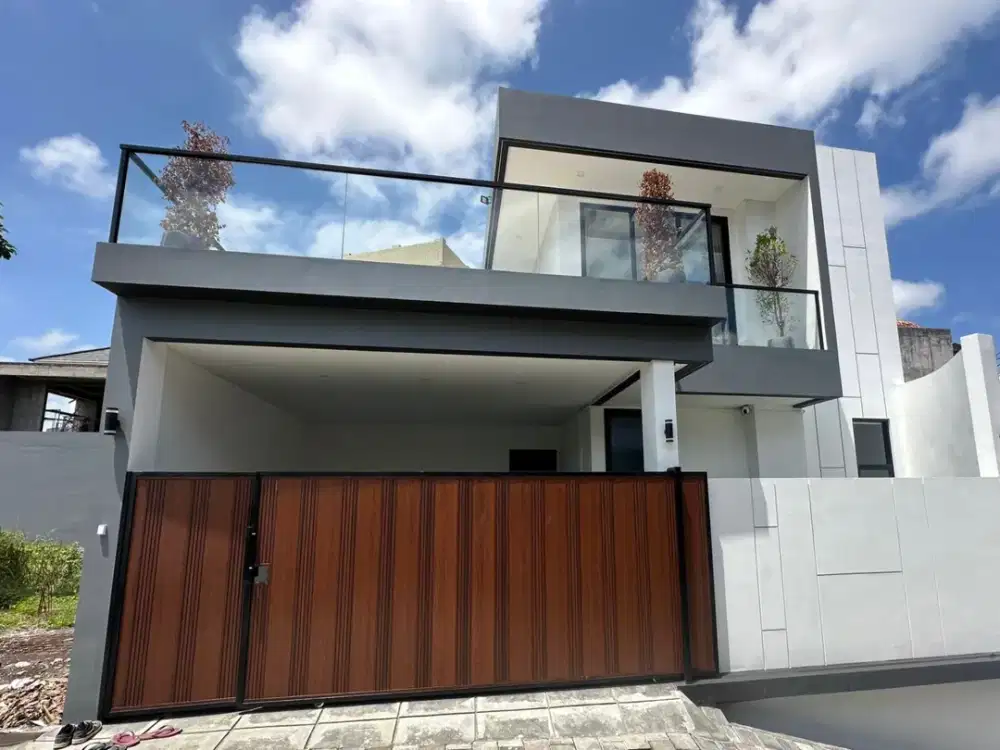 Dijual: Villa Mewah Modern Baru di Berawa, Canggu