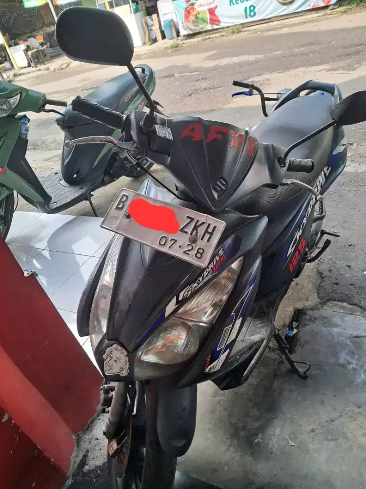 Dijual motor suzuki skaydrive th 2010