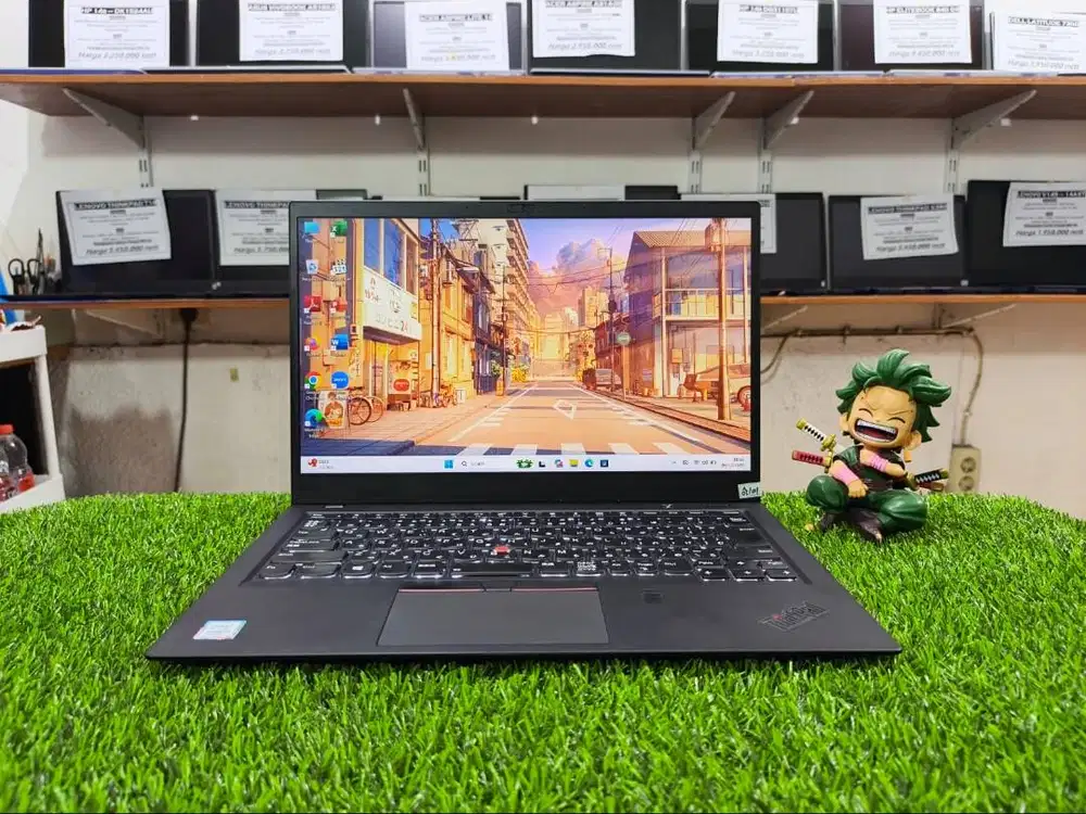 Laptop bekas LENOVO THINKPAD X1 CARBON Intel Core i5-8250U Ram 8GB