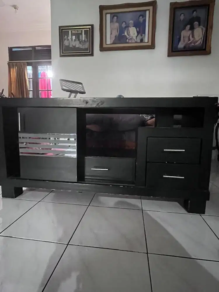 Bufet TV masih kokoh bagus nego