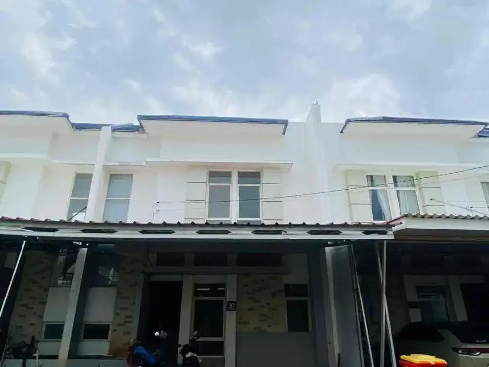 Town House Disewakan