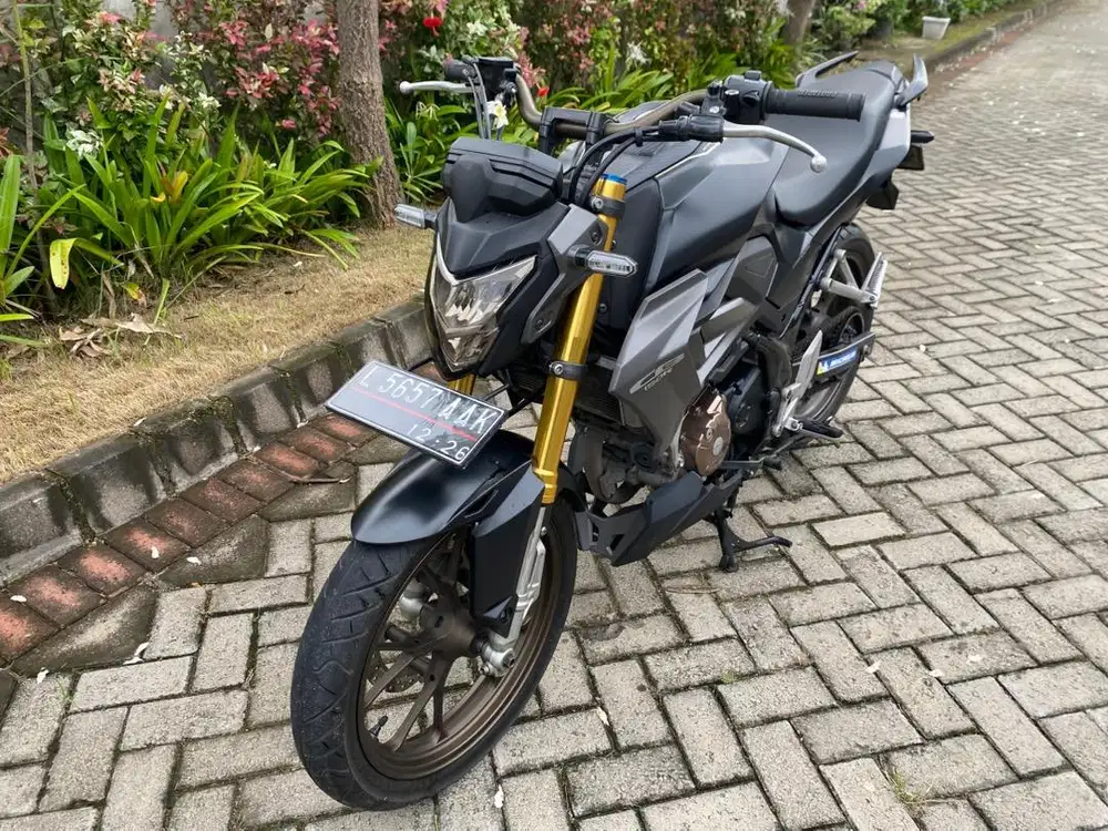 JUAL CEPAT MOTOR CB150R