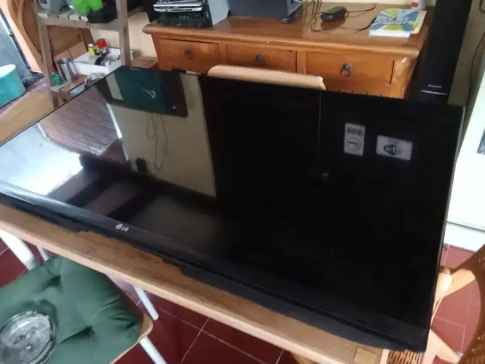 LED LG 47 inch Minus rusak LCD, Murah aje, COD Cibubur