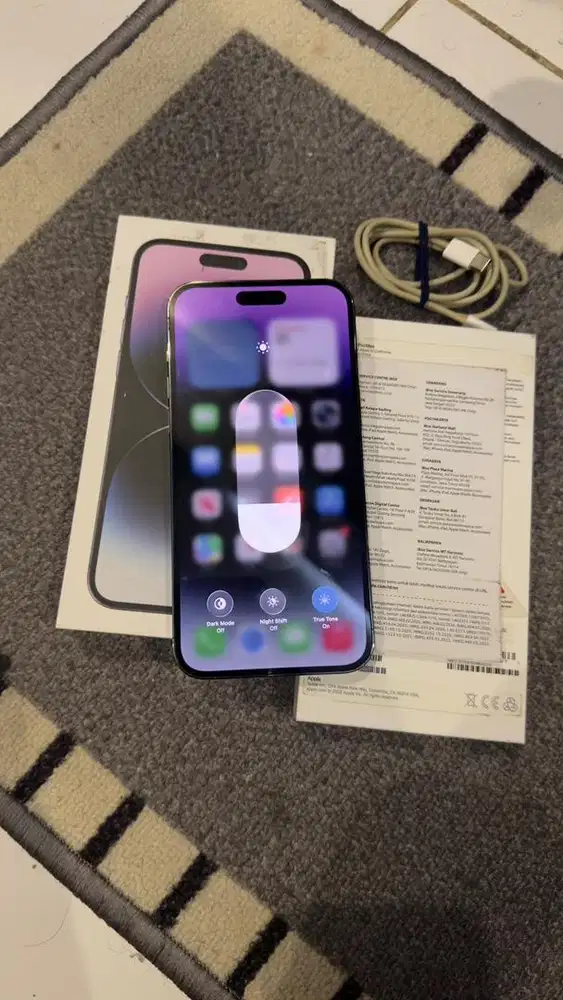 Dijual Iphone 14 Promax 256GB Purple Resmi Ibox Mulus Lengkap
