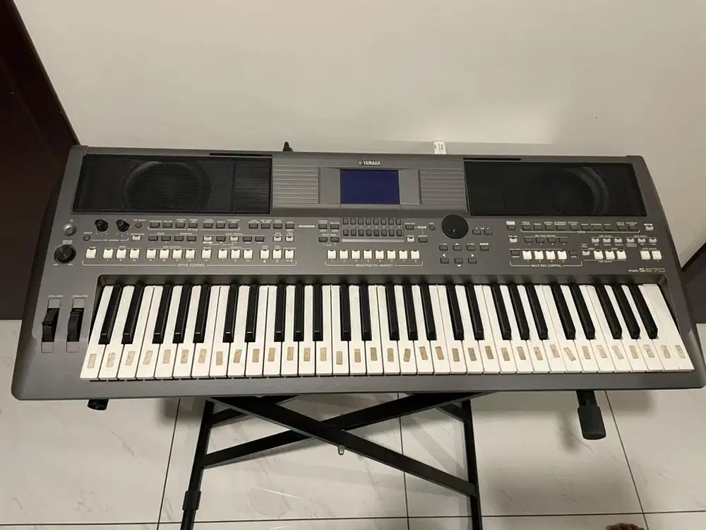 Keyboard / Piano Yamaha PSR S-670