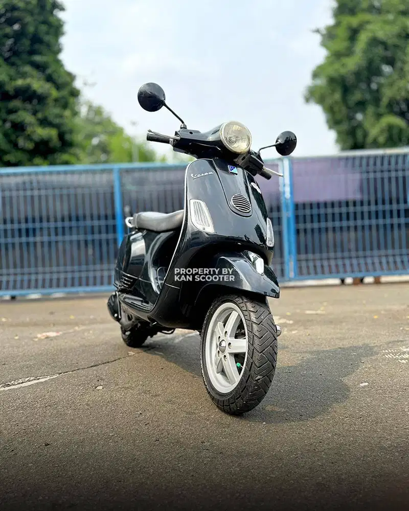 JUAL MURAH VESPA LX 150 2V INJEKSI 2012 MULUS