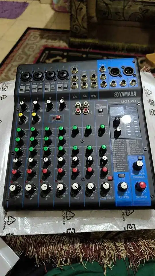 Mixer Yamaha Mg10xu