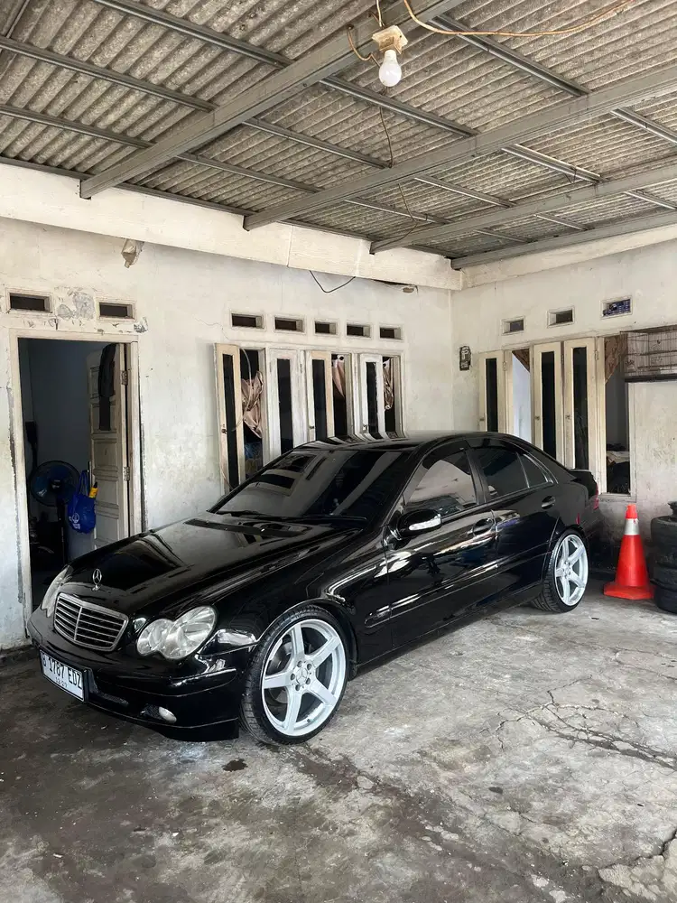 Mercedes-Benz C180 Kompressor 2002 Bensin
