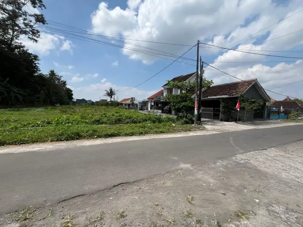 2 Menit Jogja Bay Maguwo, Tanah SHM Akses Jalan Papasan