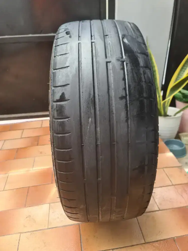 BAN ACCELERA ZR17/225/45 tahun 2024