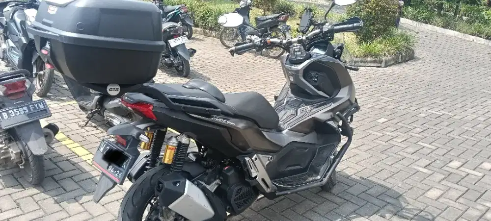 Honda ADV 150 tahun 2021 full modif touring km rendah