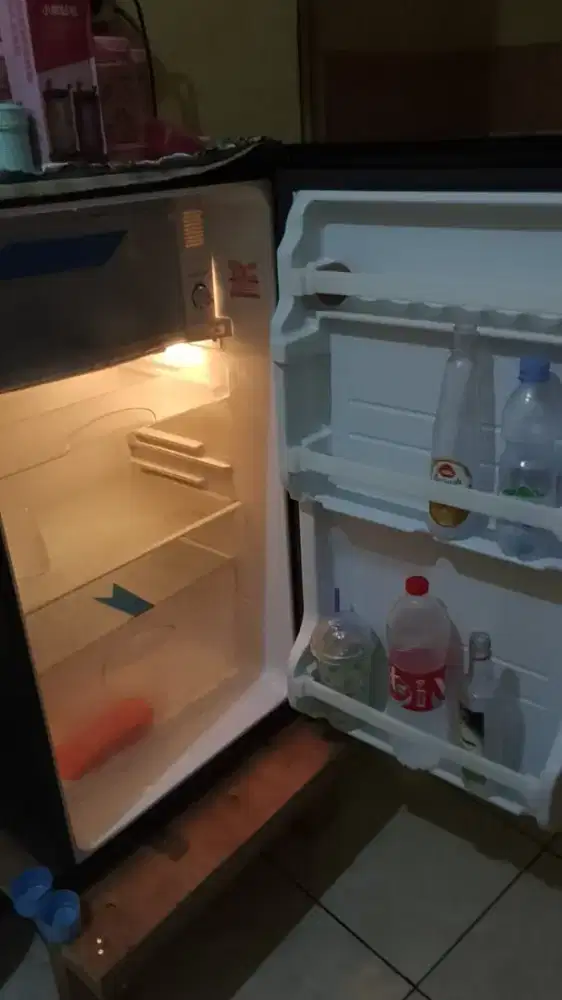 Kulkas Sharp 1 pintu