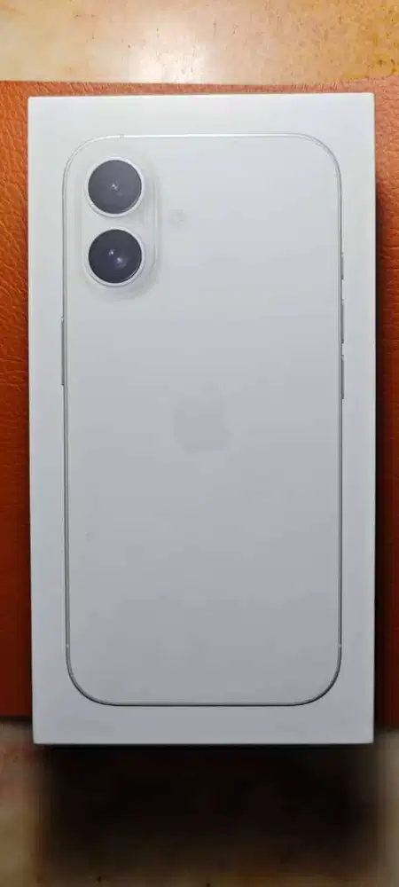 iPhone 16 256GB White