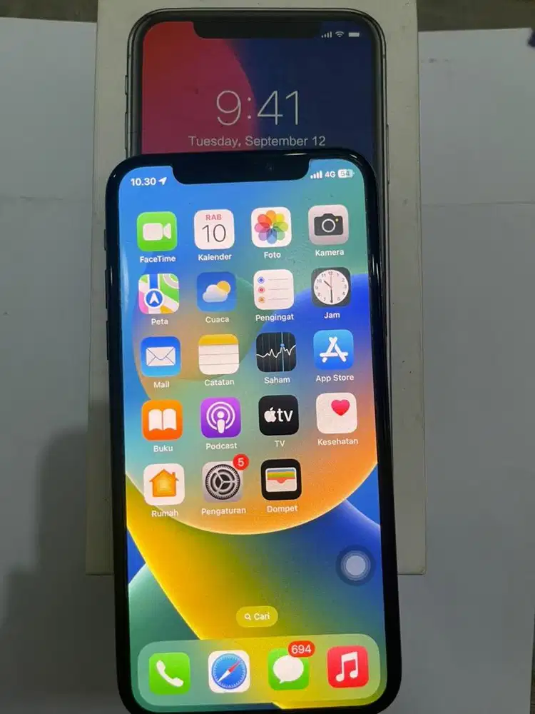Permisi izin menjual iphone X Warna hitam black 64 Gb Kondisi mulus