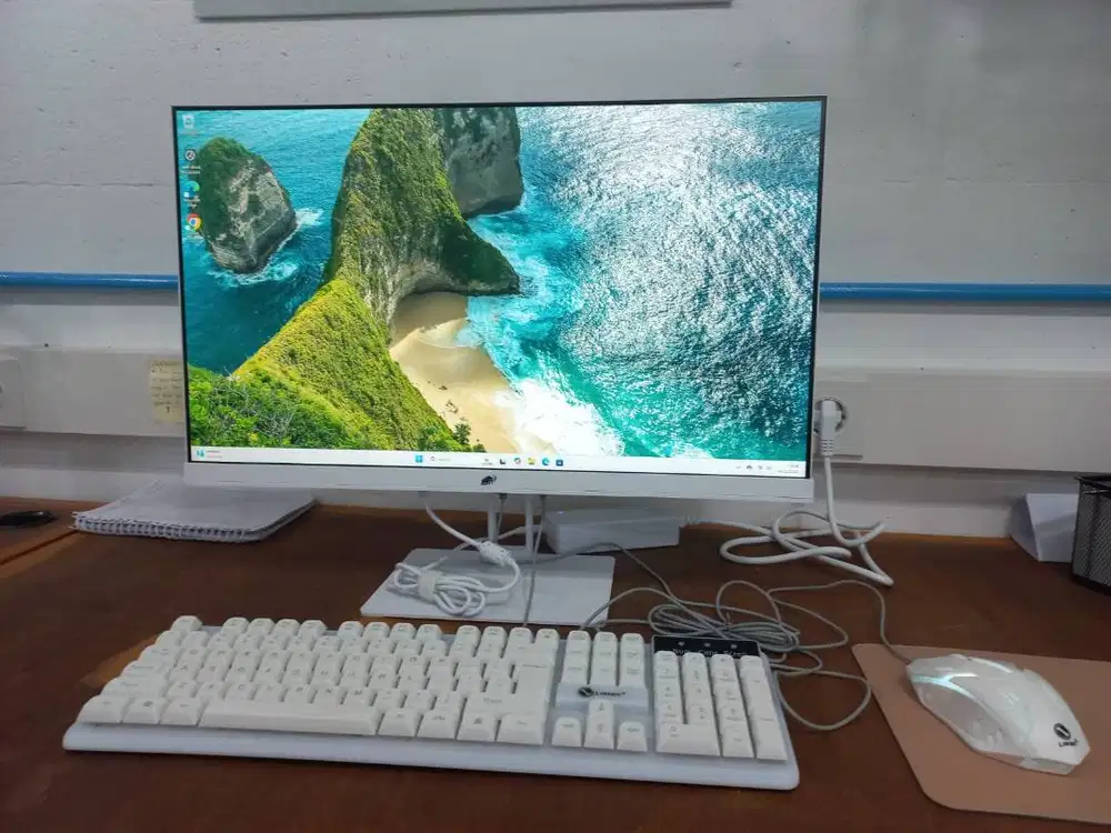 All in one PC i7-8550U 16/512 FHD