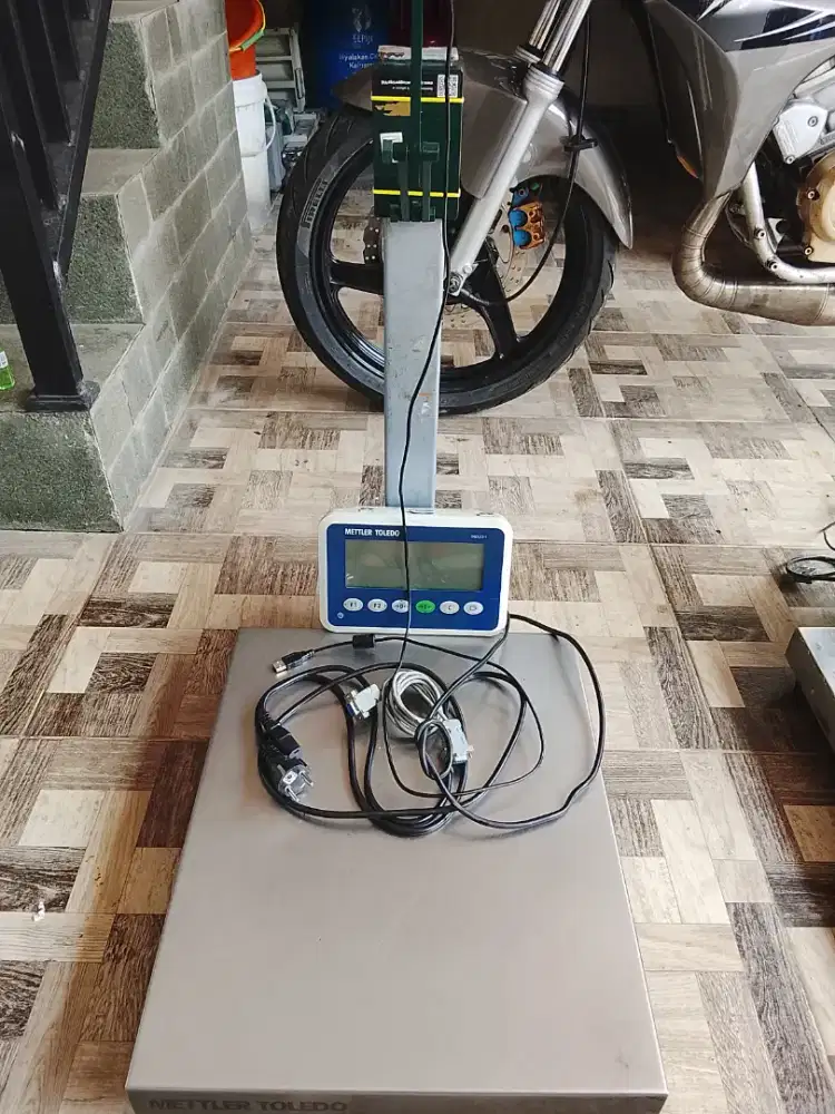 TIMBANGAN DIGITAL METTLER TOLEDO IND 231