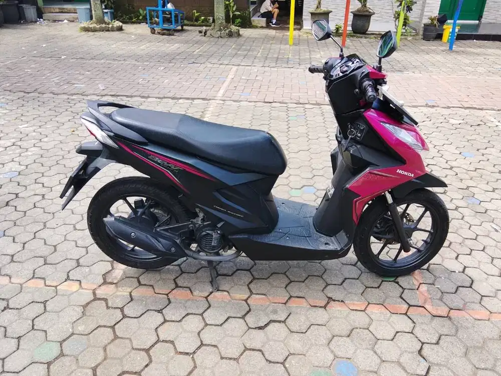 JUAL HONDA BEAT 2020 KM RENDAH PINK HITAM MULUS SURAT LENGKAP