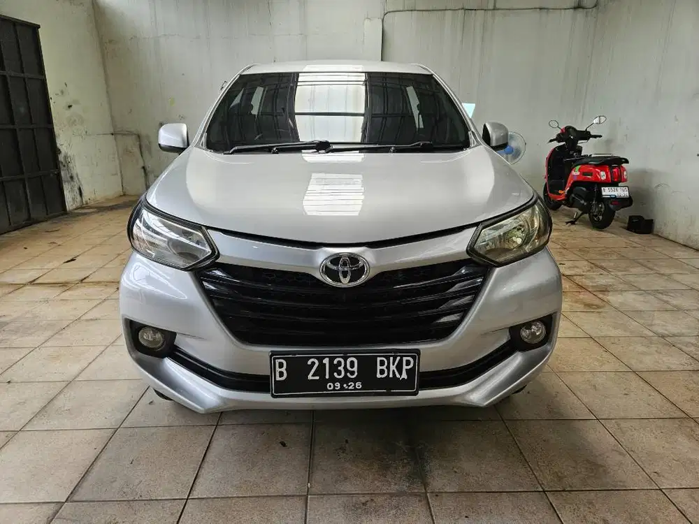 Toyota Avanza 1.3 E Tahun 2016 Silver MT