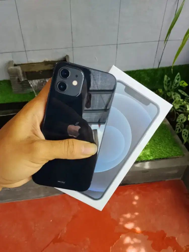 Iphone 12 128gb ibox fullset masih mulus siap pakai