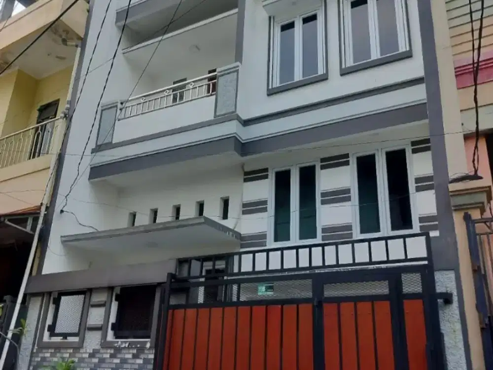 rumah 3 lantai di pademangan