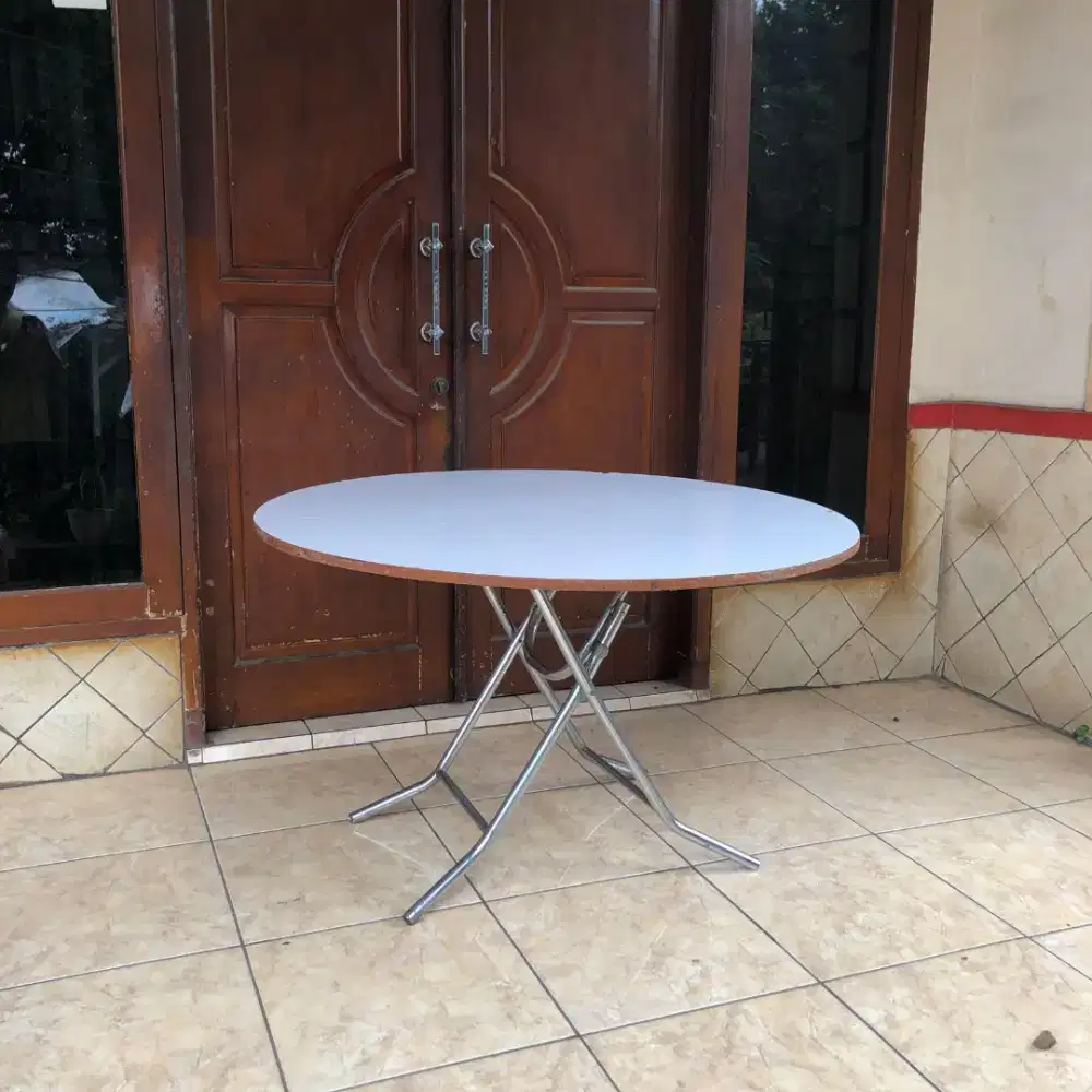 Meja ex Cafe - ex Resto M8