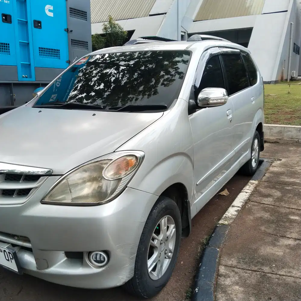 Daihatsu Xenia 2009 Bensin