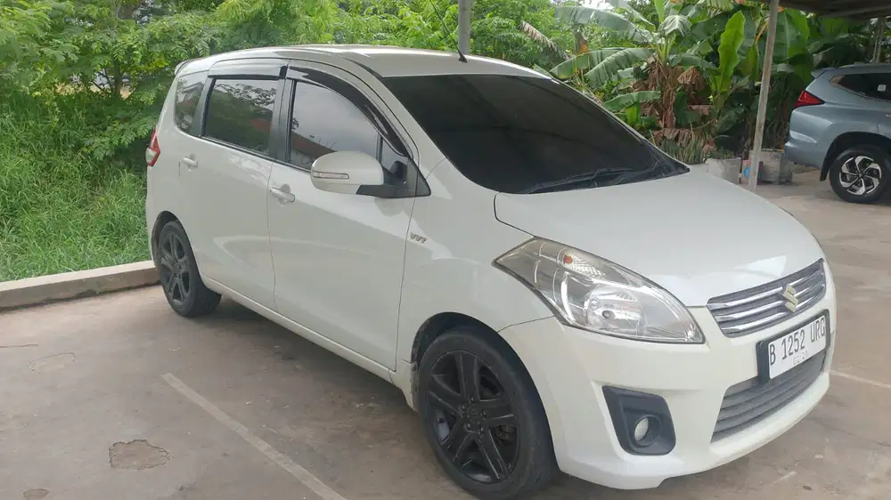 Suzuki Ertiga 2013 Bensin