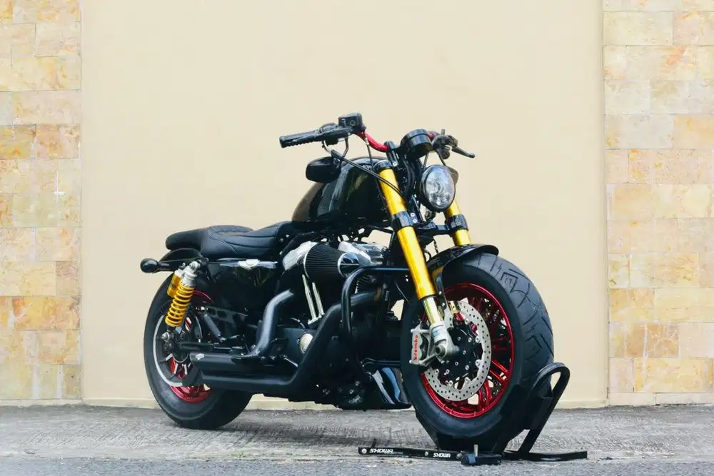Harley Davidson Sportster 48 Modif Hedon 200jtan siap pakai