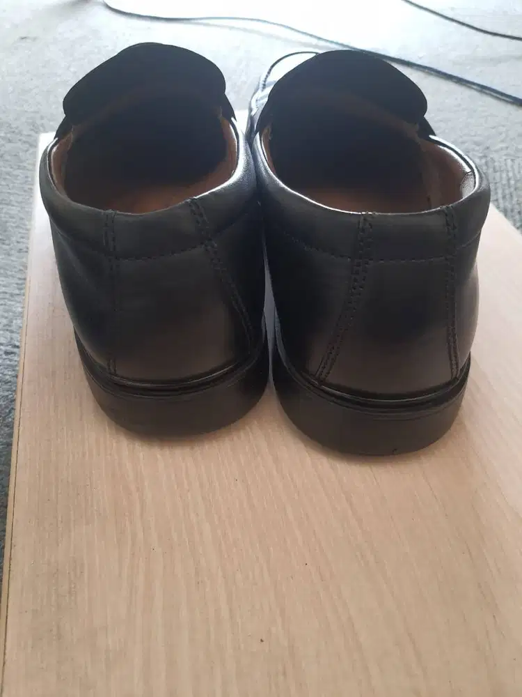 Clark - Sepatu kerja