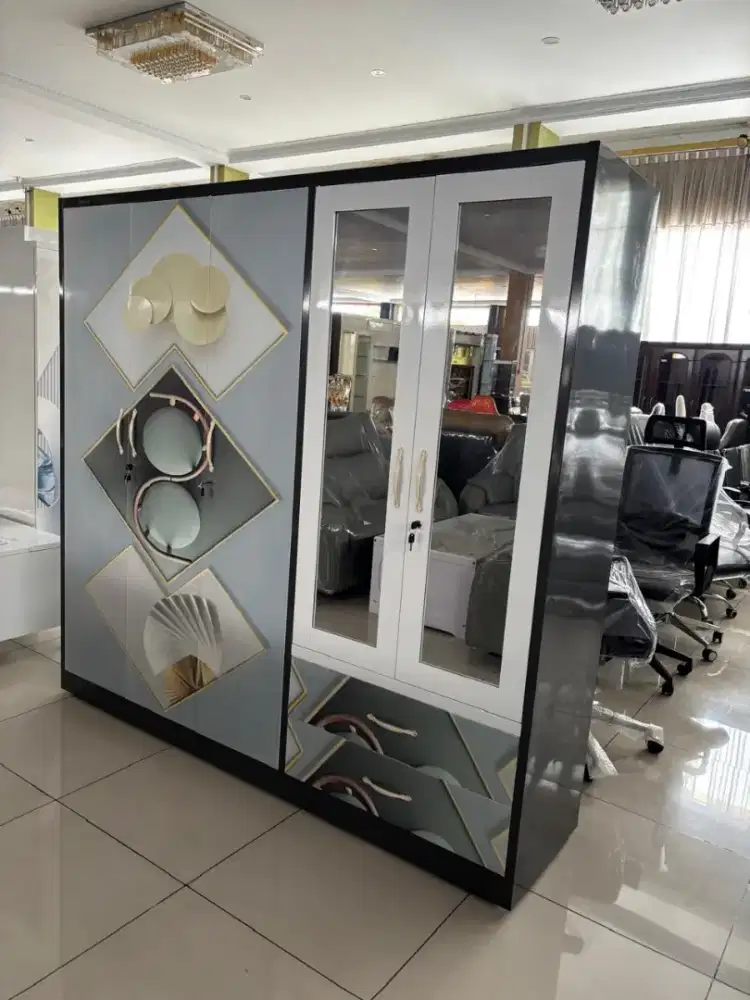 LEMARI PLAT 5 PINTU KREDIT