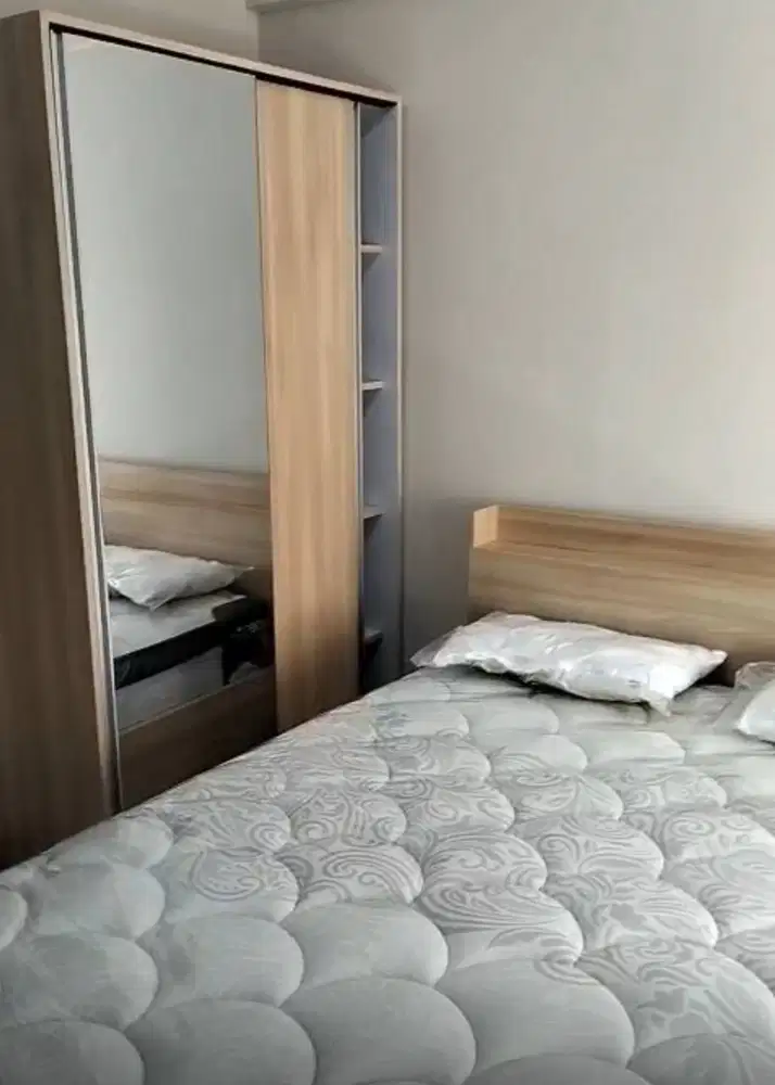 DIJUAL APARTEMEN AMEGA CROWN RESIDENCE LANTAI 9 - BARU GRESS - FURNISH