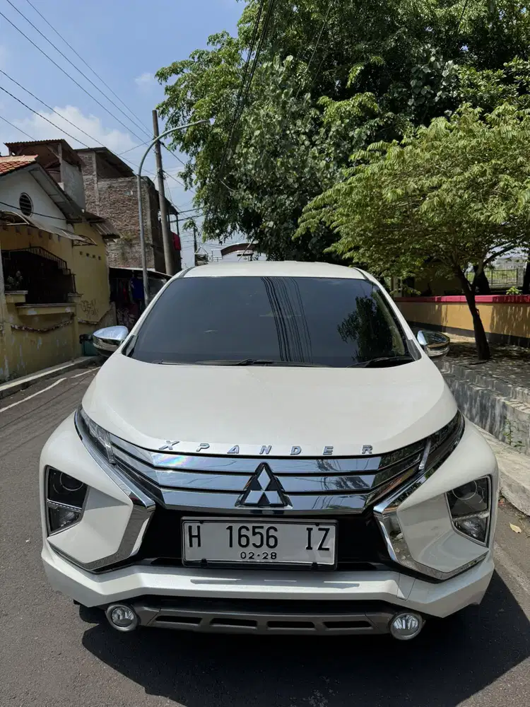 MITSUBISHI XPANDER ULTIMATE AT 2018 PUTIH