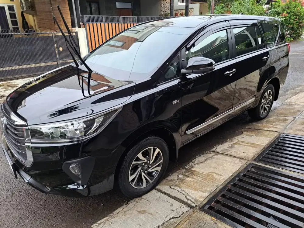 Dijual Toyota Innova Reborn 2.0 G Luxury Bensin - AT