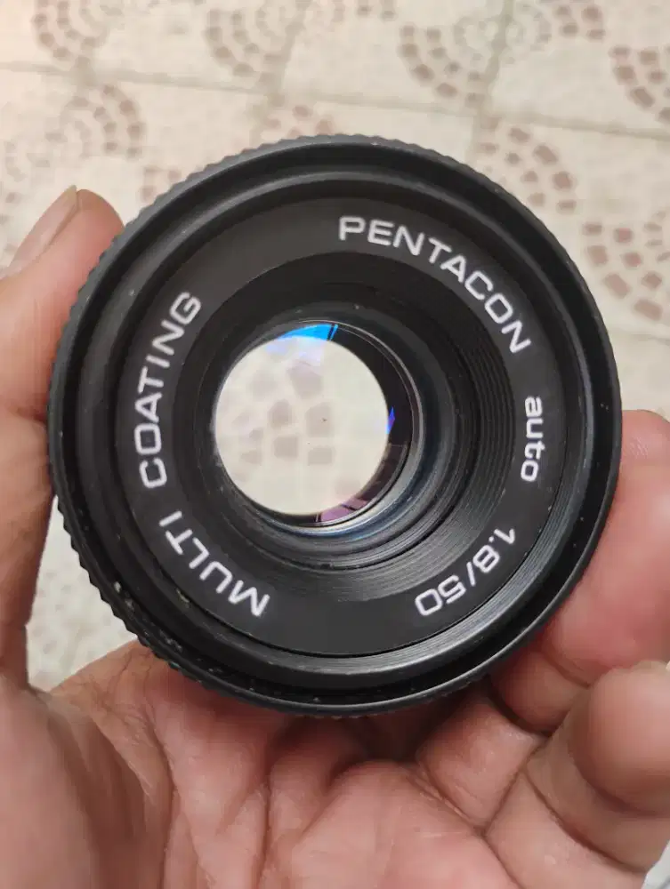Lensa manual pentacon 50mm f1.8