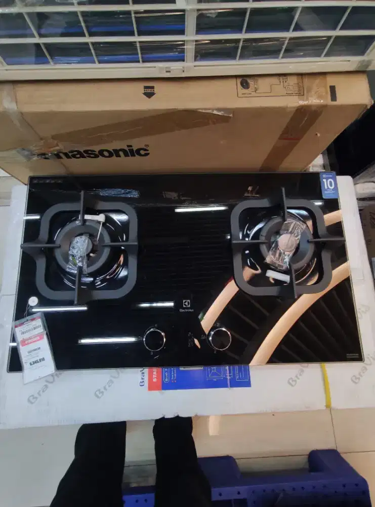 ELECTROLUX 70CM 2TK BUILT IN HOB