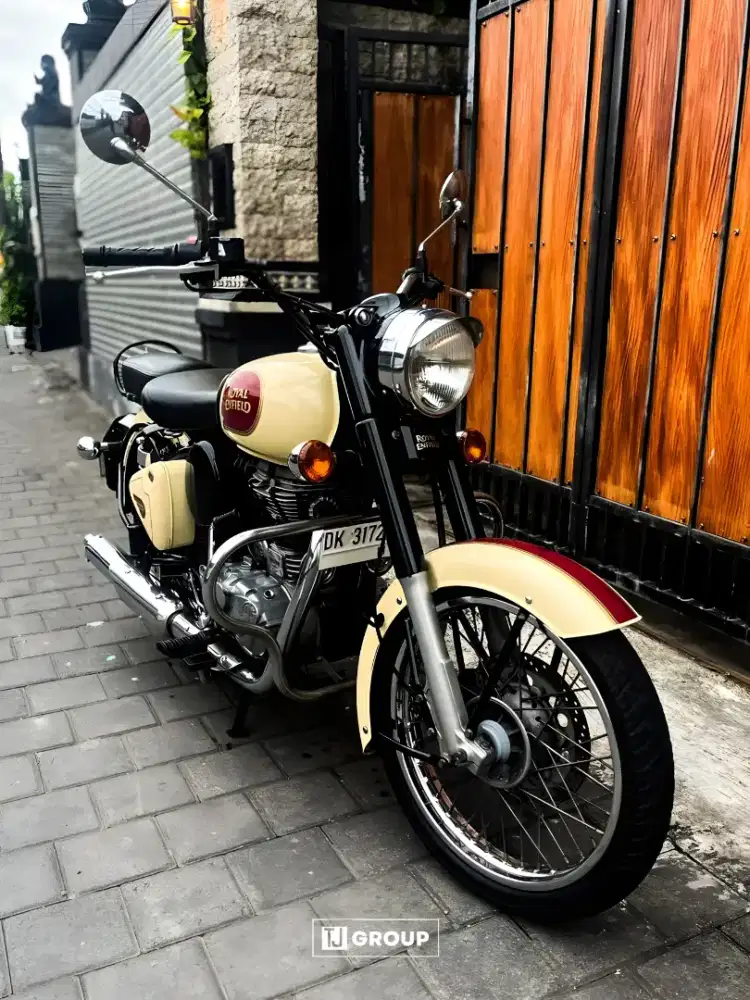 FOR SALE!! Royal Enfield 350cc 2017
