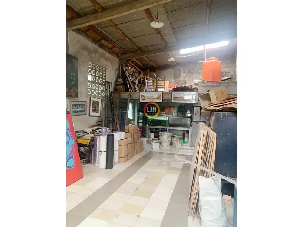 Gudang di Delima Selatan Magelang Utara