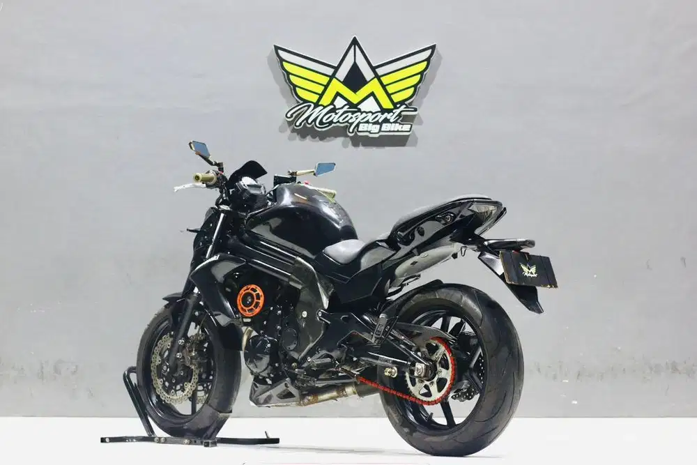 Kawasaki er6n 650cc like new Z650 versys650 KTM duke390