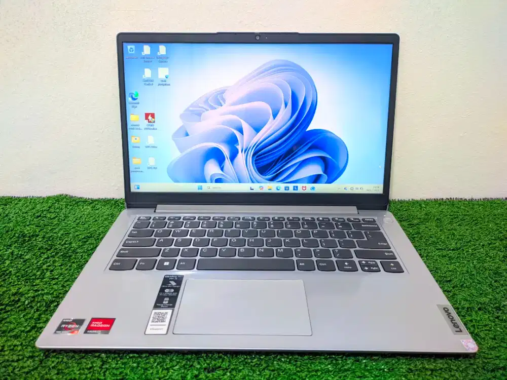 LENOVO Ideapad slim 1 AMD Ryzen 3-7320 tahun 2023 RAM 8 GB SSD 256 GB