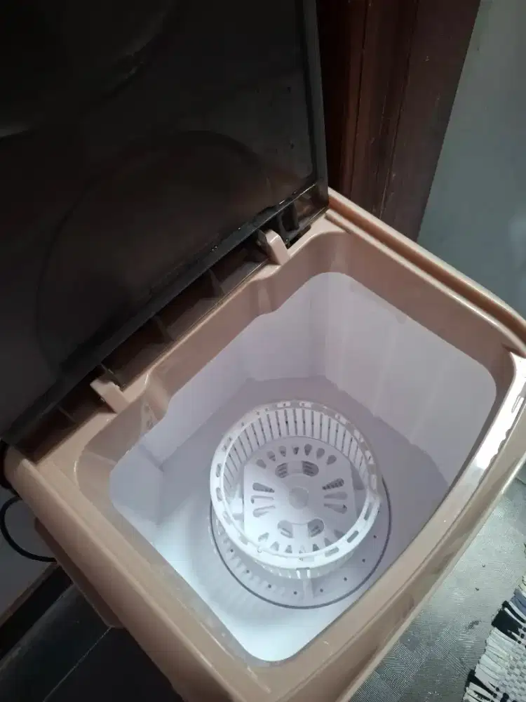 Mesin cuci mini Arashi AWM 452A/1 tabung (gratis ongkir)