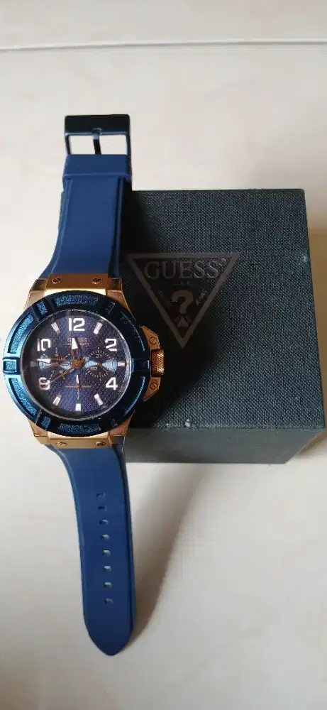 Jam Guess Steel, Masih Original semua, Berfungsi Normal, Mulus + Box