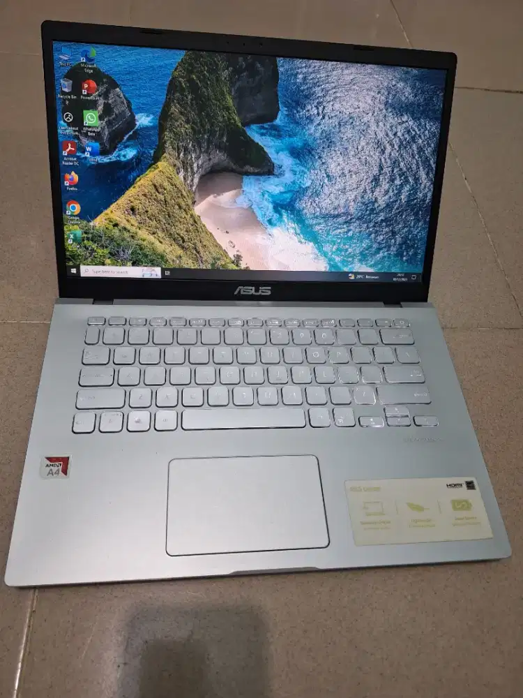 Bismillah dijual laptop asus vivobook slim A4 ram 8gb mulus siap pakai