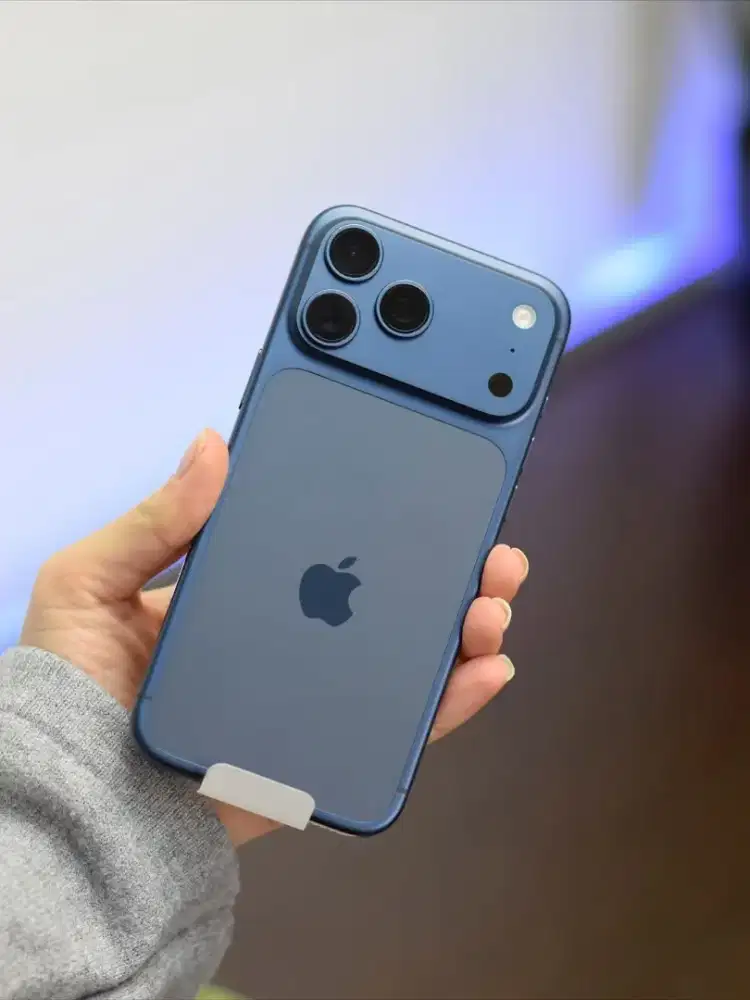 iPhone 17 Pro Deep Blue (Cicilan ringan dan proses kredit cepat)