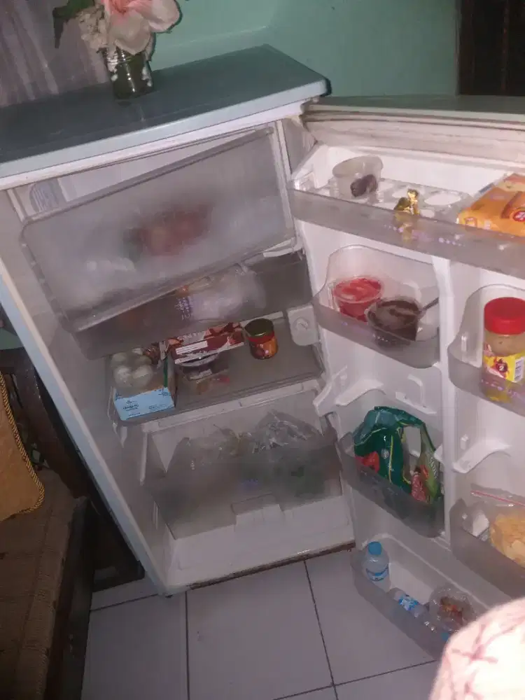 Kulkas 1 pntu beku dngin lengkap free lalamove