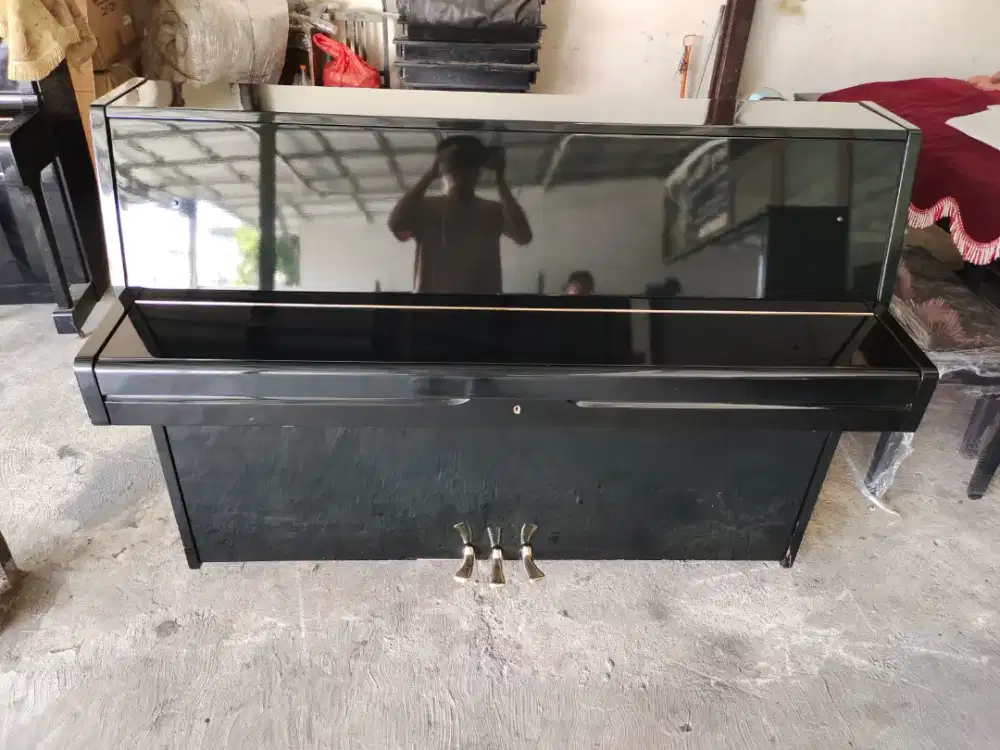 Yamaha piano M1JR hitam mulus Made in