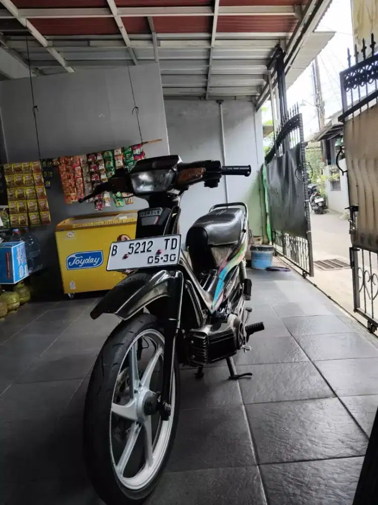 Yamaha F1Z 1995 Standar – Bodi Cakep & Siap Pakai