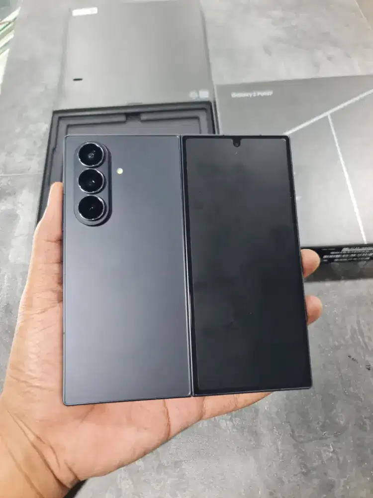 Samsung Galaxy Z fold 7 12/512gb